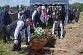 122 W objęcia ziemi